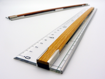 ユニバーサル定規３５ｃｍ（Tapiro 2 Wood）,UniversalRuler,カルトナージュ,カルトン,ずれないカッティング定規,滑らないカッティング定規・Non-slip cutting ruler